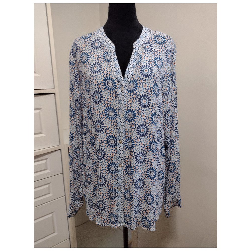 Sigrid Olsen Signature Long Sleeve Blouse with tunic lick collar and v-neck